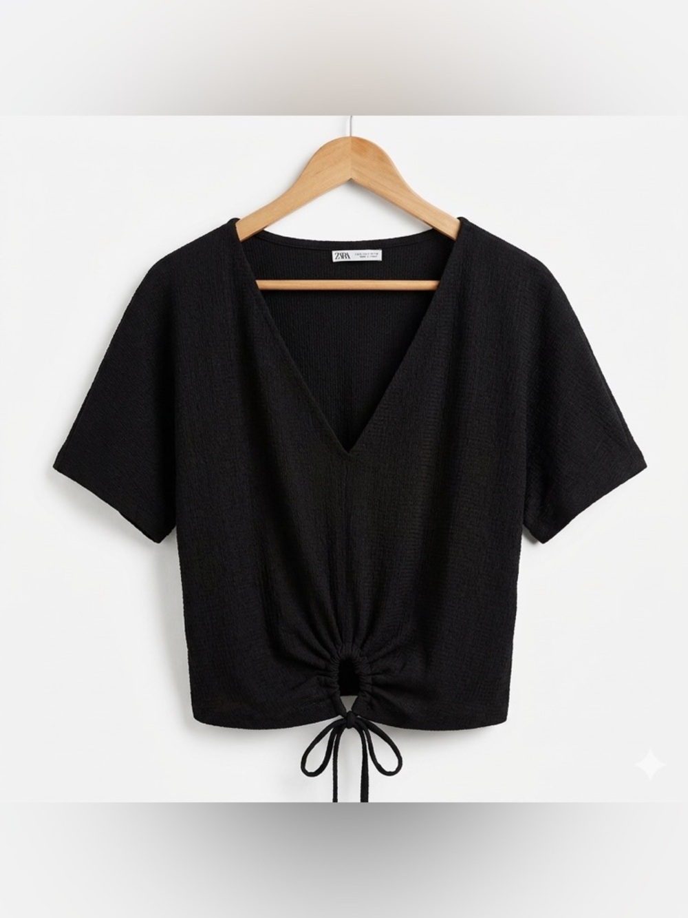 Zara Women’s Black Textured V-Neck Cropped Drawstring Tee Size Medium